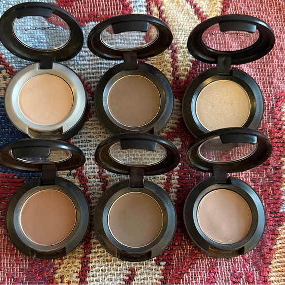 mac eyeshadow bundle - Picture 2 of 3